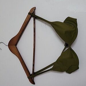 NWOT Cuup size 6 moss the plunge swimsuit top